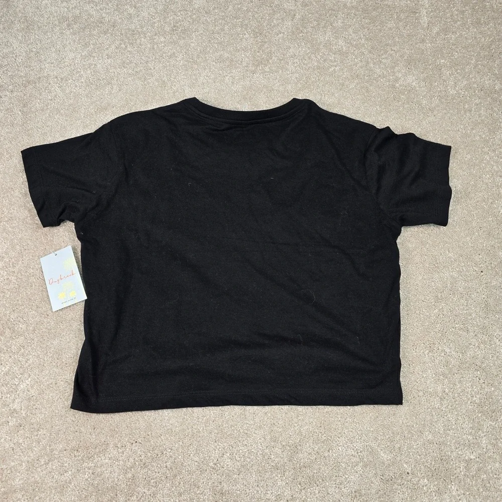 Daybreak Boy Mom Graphic T-Shirt‎ Black Rock Lightning Bolt Tee Small NWT